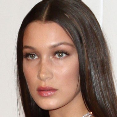 Bella-Hadid_Baby-Bangs_20170531-165438_1