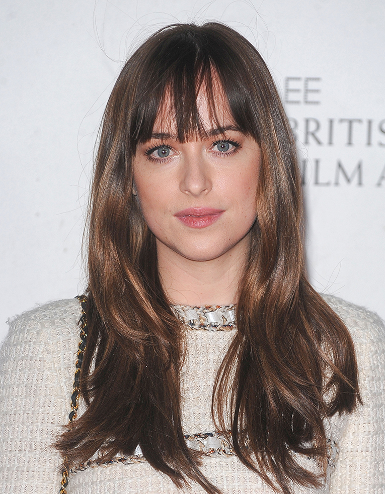 http://hairandhairalone.com/media/com_acymailing/upload/dakotajohnson2016.jpg