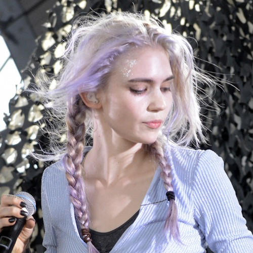 Grimes Owns Pastel Hair Color